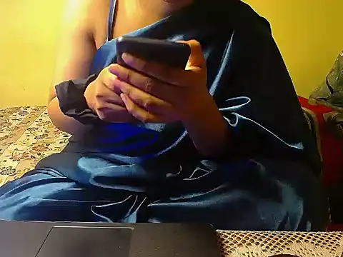 modelqueen5 online show from June 14, 8:38 am