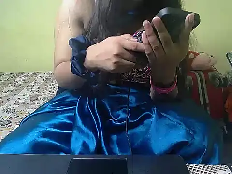 modelqueen5 online show from June 15, 7:32 am