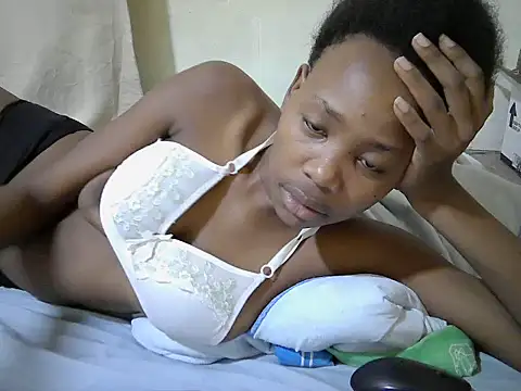 Snapshot of queen_slender12 chatting on May 29, 7:17 am queen slender12 online show from May 29, 7:17 am