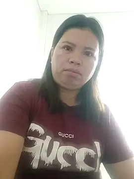 Snapshot of -Yeyi- chatting on May 31, 9:27 pm -Yeyi- online show from May 31, 9:27 pm
