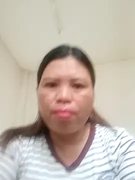 Snapshot of -Yeyi- chatting on June 4, 9:59 am -Yeyi- online show from June 4, 9:59 am