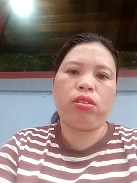 Snapshot of -Yeyi- chatting on June 8, 11:38 pm -Yeyi- online show from June 8, 11:38 pm