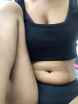 Hot Rozy online show from June 13, 1:36 am
