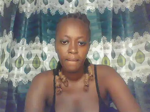 Snapshot of Beutymelani chatting on May 16, 12:59 pm Beutymelani online show from May 16, 12:59 pm