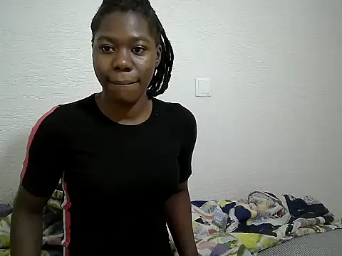 Snapshot of leeser_ chatting on May 19, 7:26 am leeser online show from May 19, 7:26 am