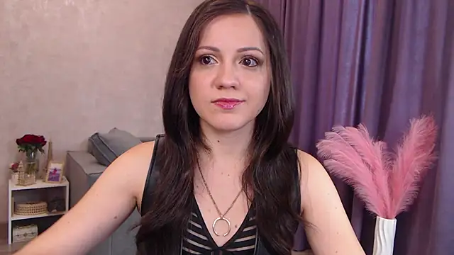 SusanMorandi online show from July 28, 7:26 am