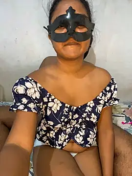 Snapshot of Ishi_kella chatting on July 18, 5:44 am Ishi kella online show from July 18, 5:44 am