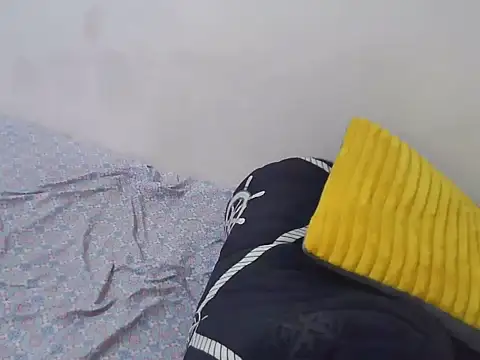 Snapshot of hotcandy001 chatting on June 12, 10:03 am hotcandy001 online show from June 12, 10:03 am