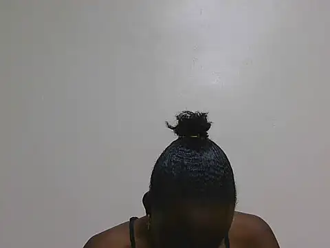 Snapshot of SassyTarrif chatting on May 31, 6:31 pm SassyTarrif online show from May 31, 6:31 pm