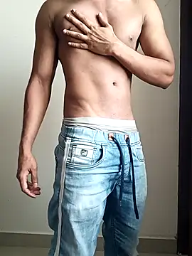 Snapshot of fitindia22 chatting on May 22, 5:25 am fitindia22 online show from May 22, 5:25 am