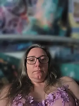 Izzylove47 online show from June 17, 5:54 am