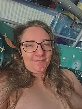 Izzylove47 online show from June 25, 8:41 am
