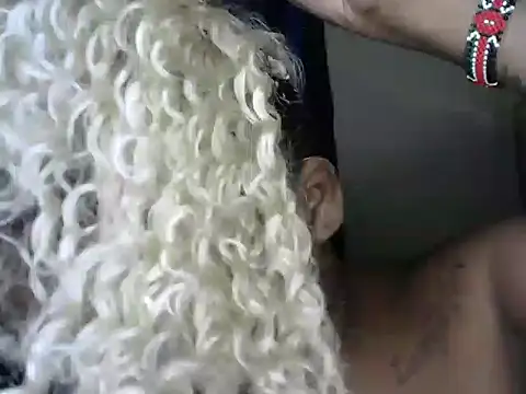 Snapshot of Spicequeen23 chatting on June 6, 5:50 pm Spicequeen23 online show from June 6, 5:50 pm
