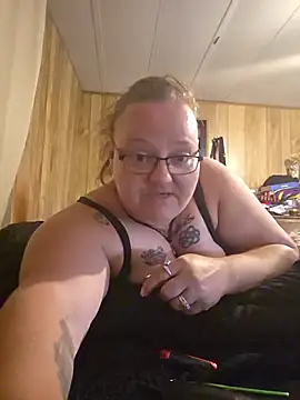 subbybabygirl696985 online show from May 24, 5:40 pm
