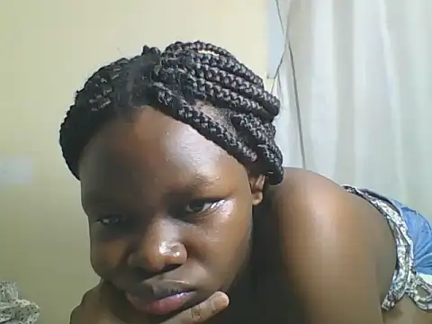 Sweetgal2025 online show from May 31, 6:09 pm