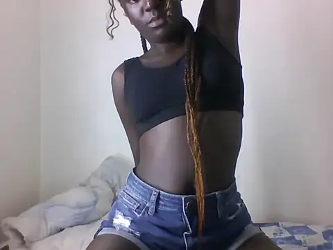 LatishLava online show from June 2, 9:39 pm