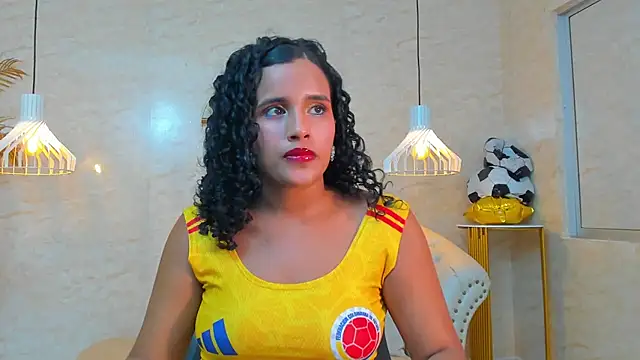 Snapshot of Horny_Curls chatting on July 4, 3:56 am Horny Curls online show from July 4, 3:56 am