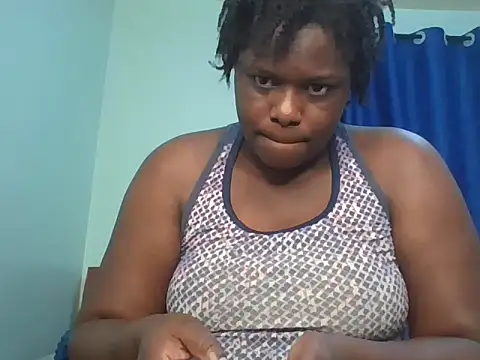 Snapshot of curvy--pussy23 chatting on May 31, 12:41 am curvy--pussy23 online show from May 31, 12:41 am