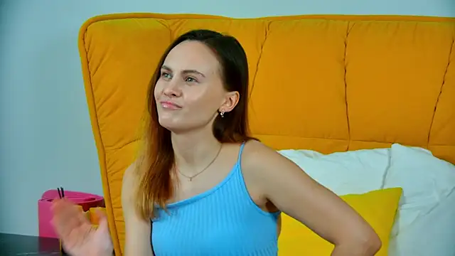 LumeriSoren online show from June 9, 4:07 pm