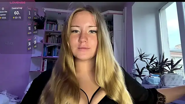 Lisi Kiss  online show from July 18, 5:06 pm