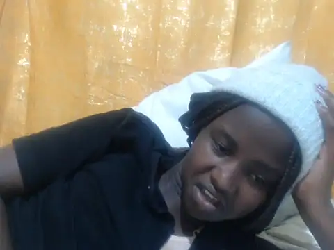 Snapshot of Sexxy-skinny chatting on July 26, 9:32 pm Sexxy-skinny online show from July 26, 9:32 pm