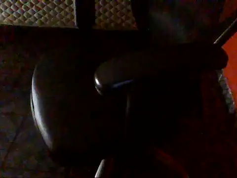 Snapshot of Sarado_Tesudo chatting on May 16, 10:41 pm Sarado Tesudo online show from May 16, 10:41 pm