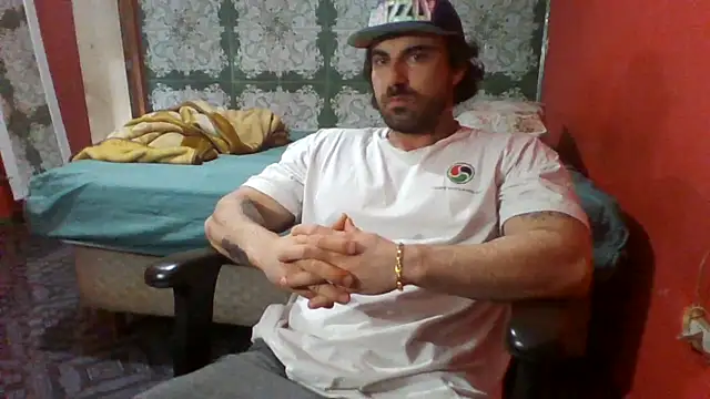 Snapshot of Sarado_Tesudo chatting on June 3, 1:25 pm Sarado Tesudo online show from June 3, 1:25 pm