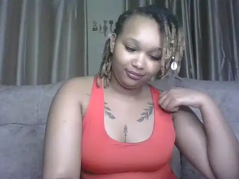 Candy Tracy online show from August 1, 11:58 pm