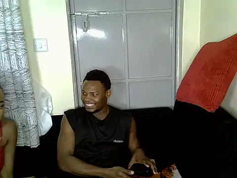 Snapshot of haithamtitan chatting on June 13, 3:32 pm haithamtitan online show from June 13, 3:32 pm