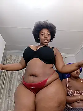 Snapshot of NaturalCurves7 chatting on June 26, 8:24 pm NaturalCurves7 online show from June 26, 8:24 pm