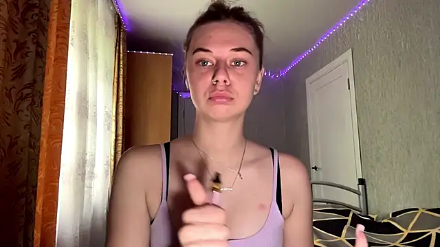 HoneysPiee online show from July 30, 9:41 am