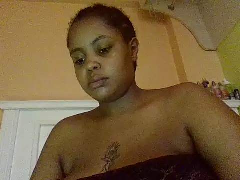 Snapshot of sexychubby22 chatting on May 27, 2:36 pm sexychubby22 online show from May 27, 2:36 pm