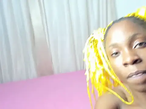 Snapshot of pixie_tease chatting on May 19, 4:35 pm pixie tease online show from May 19, 4:35 pm
