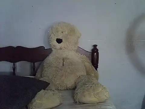 Snapshot of Bianca0011 chatting on June 2, 4:03 am Bianca0011 online show from June 2, 4:03 am