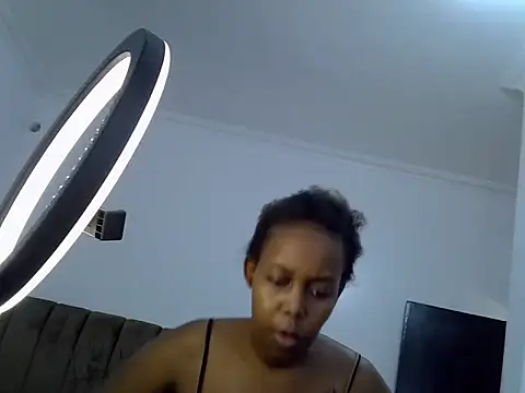 Snapshot of Bianca0011 chatting on June 4, 1:39 pm Bianca0011 online show from June 4, 1:39 pm