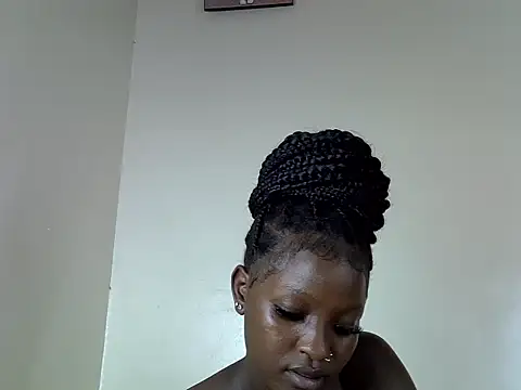 Snapshot of Ariana_ribaby chatting on June 11, 12:32 am Ariana ribaby online show from June 11, 12:32 am