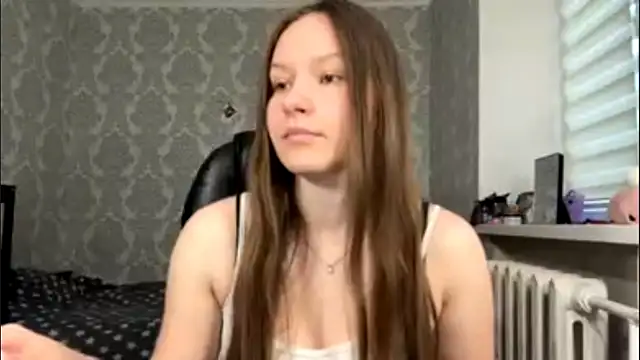 ShaylaChong online show from June 7, 4:16 am