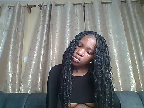 Snapshot of Sexy_dotta chatting on June 11, 1:42 pm Sexy dotta online show from June 11, 1:42 pm
