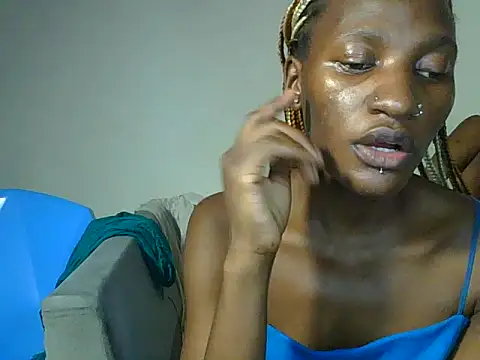 SleekCandy petites online show from June 14, 4:31 pm