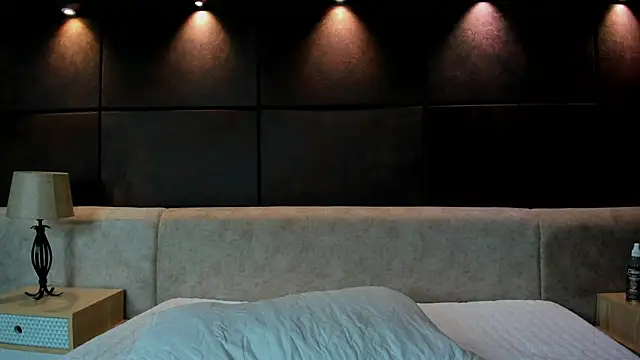 Snapshot of AshlyBella chatting on June 15, 7:05 pm AshlyBella online show from June 15, 7:05 pm