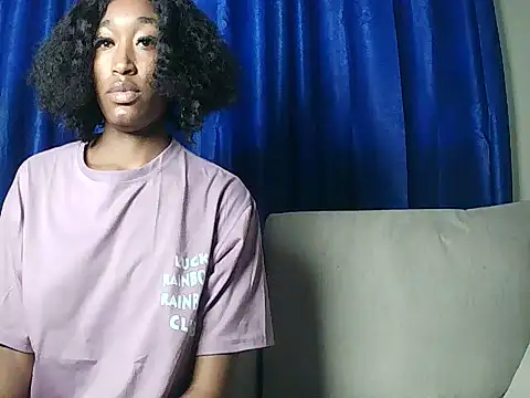 pinky aura22 online show from June 12, 1:32 pm