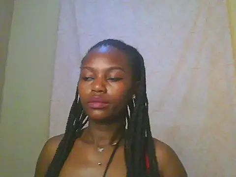 Snapshot of lunahit chatting on June 28, 3:56 am lunahit online show from June 28, 3:56 am