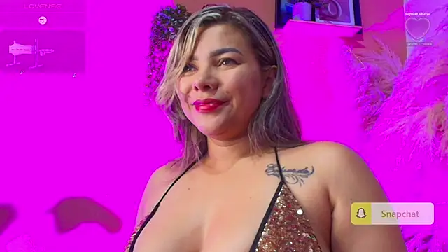 Lindaevans1 online show from June 11, 11:47 pm