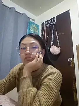 Snapshot of victoria_722 chatting on May 22, 12:07 am victoria 722 online show from May 22, 12:07 am