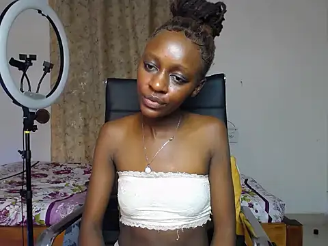Snapshot of BellaIvy chatting on May 22, 6:02 pm BellaIvy online show from May 22, 6:02 pm