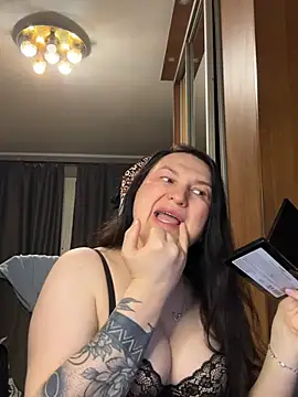 Snapshot of EvaBeautyXxX chatting on June 12, 11:25 pm EvaBeautyXxX online show from June 12, 11:25 pm