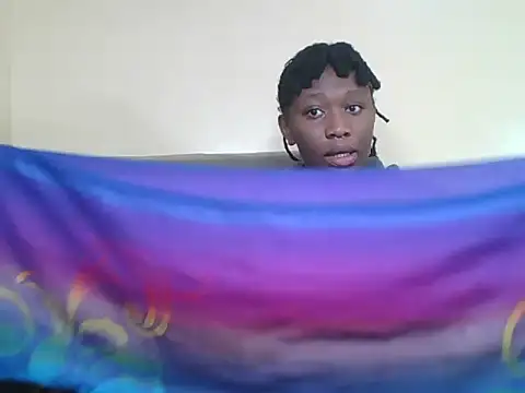 Snapshot of LunaCharm2 chatting on June 2, 5:09 am LunaCharm2 online show from June 2, 5:09 am