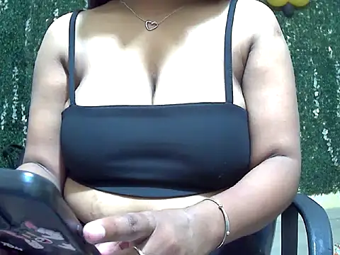 shallykaur online show from July 29, 4:43 am
