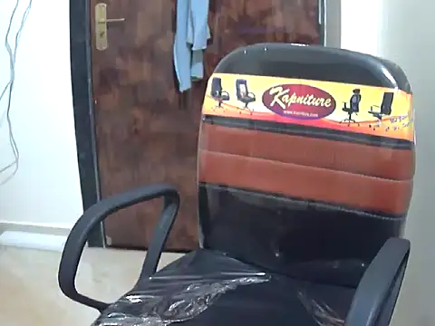 shallykaur online show from July 30, 5:06 am