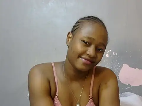 Snapshot of Petite_Ebony10 chatting on June 23, 8:51 pm Petite Ebony10 online show from June 23, 8:51 pm